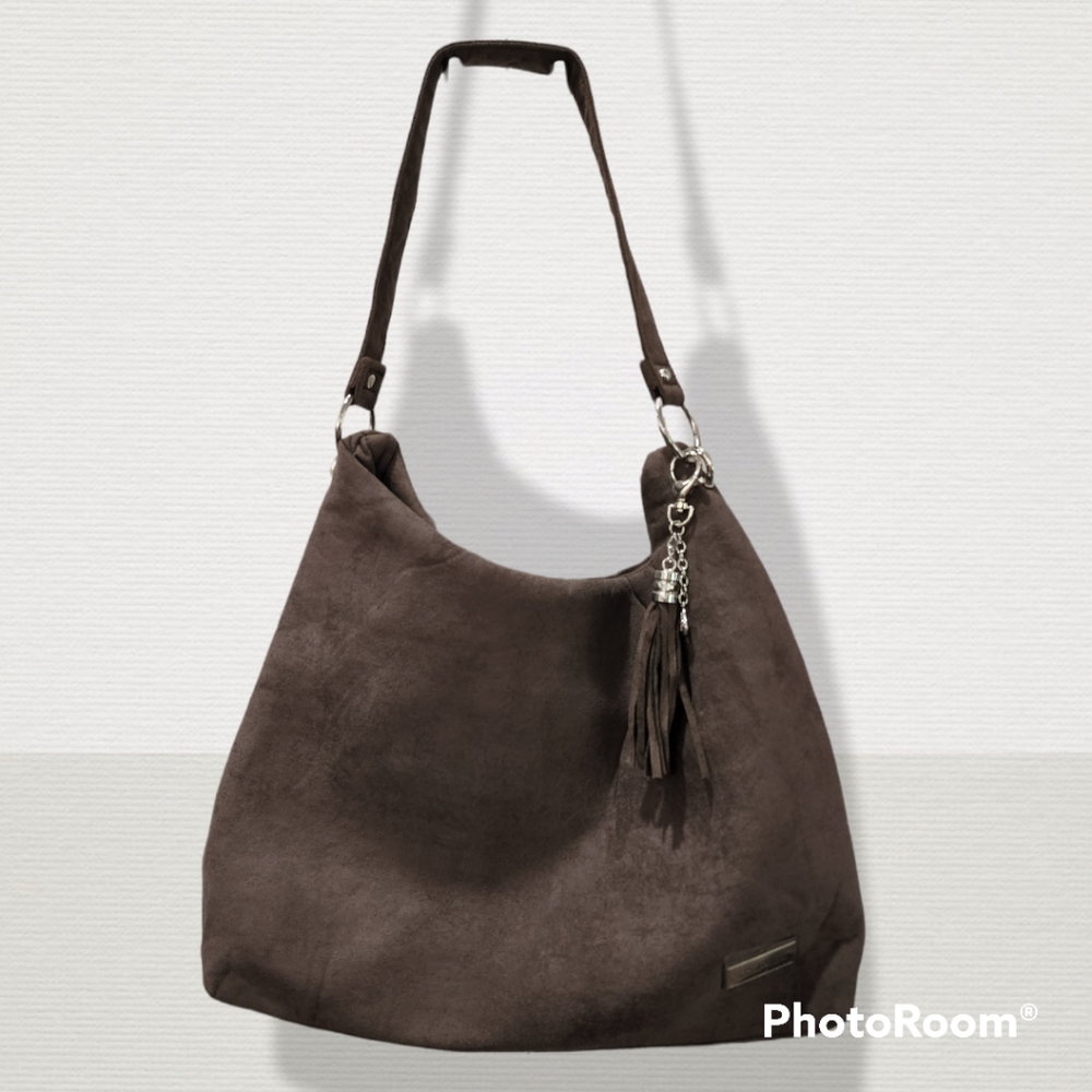 NWOT Bella Russo soft lightly padded brown shoulder bag